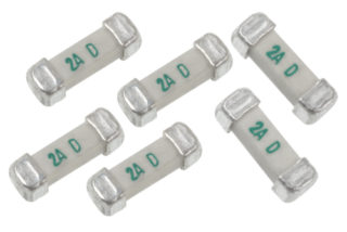 Fast-acting surface-mount fuses handle up to 40 A